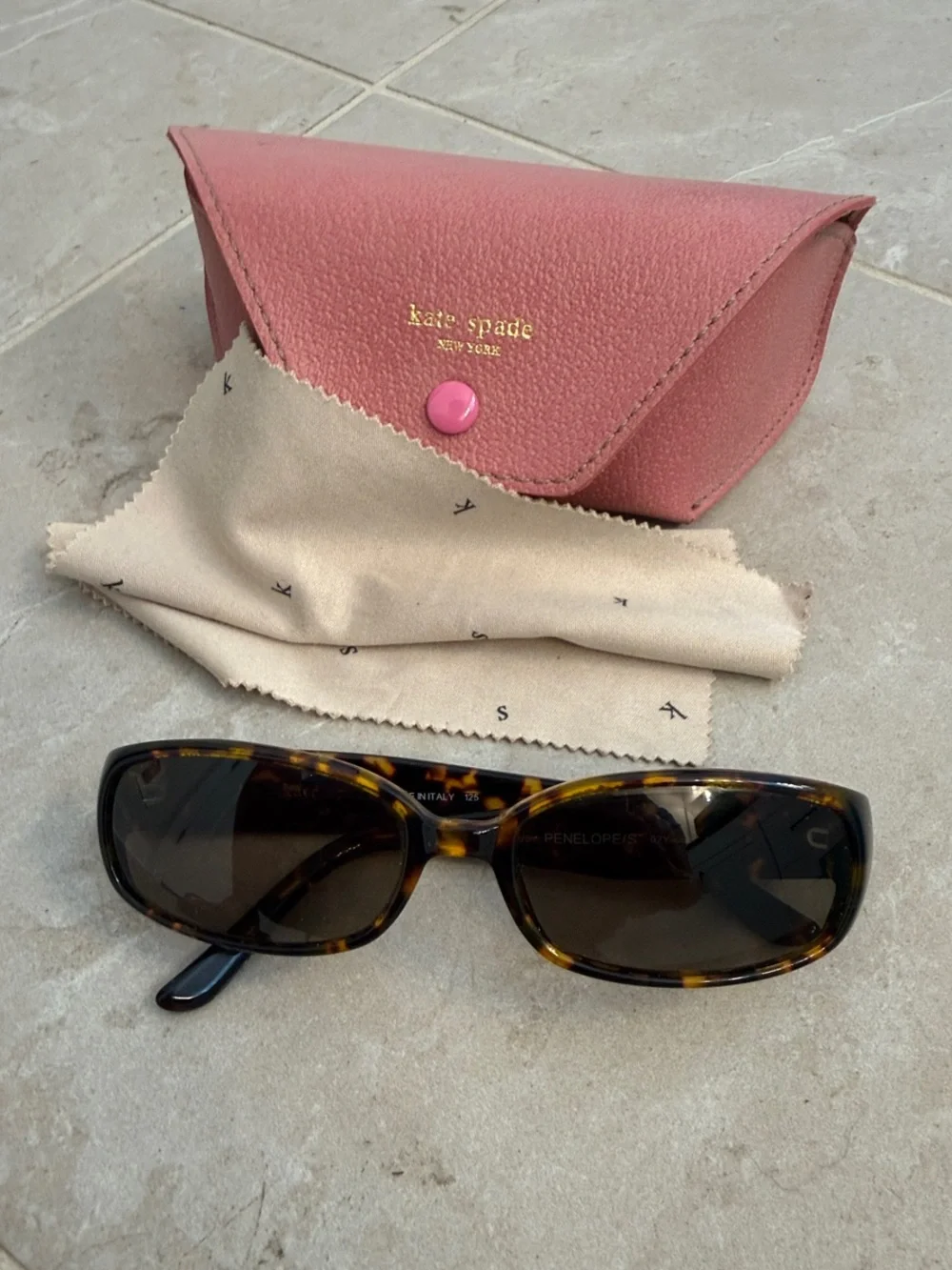 kate spade Pink Sunglasses Case with Tortoiseshell Sunglasses